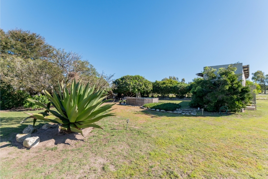 5 Bedroom Property for Sale in Trekoskraal Western Cape